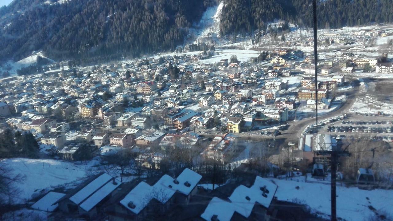 Vila Pinzolocasa Exteriér fotografie
